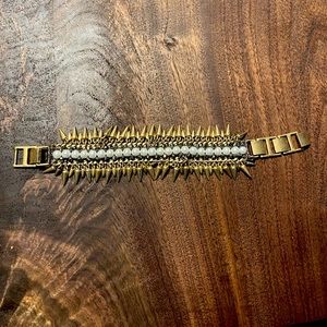 Gold and pearl bracelet